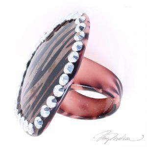 Anillo de Metacrilato CORAZ3 Animal Print de la Colección CORONA VENCIDA