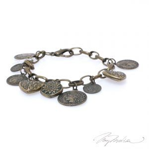 Pulsera antique con colgantes MONEDABRON de la Colección CORONA
