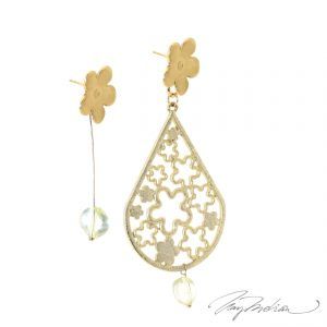 Pendientes Asimétricos Flores de Granada de la Colección Descon