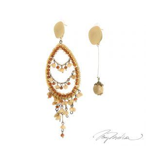 Pendientes Asimétricos Desenfado de Granada de la Colección Descon