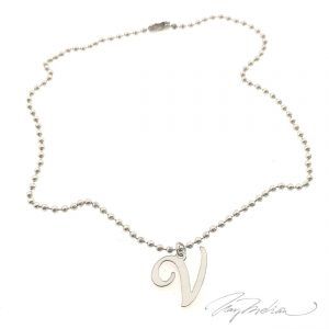 Colgante LETTERSILVER Personalizado LETRA en metacrilato con cadena de Acero